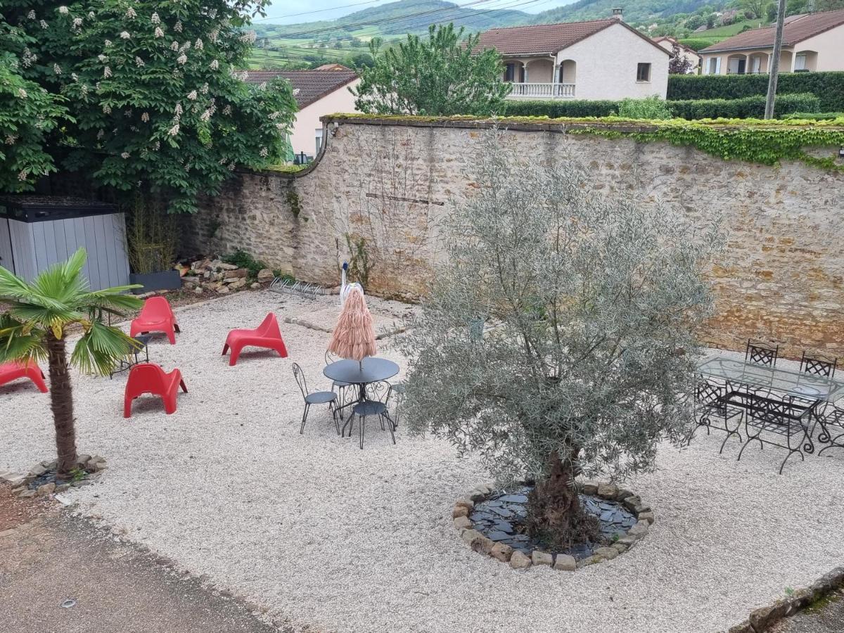Bed and breakfast Le Manoir- Cluny Extérieur photo