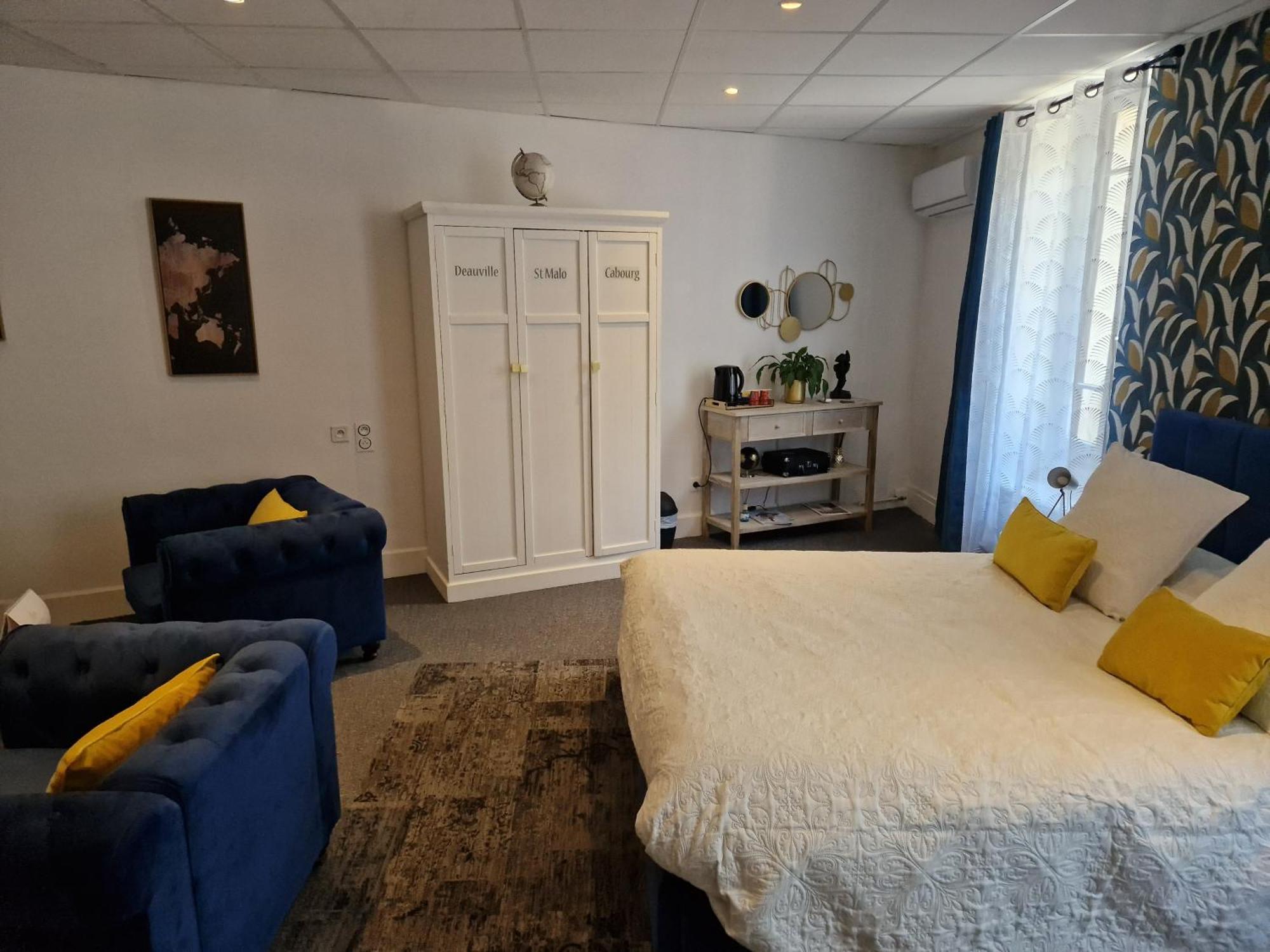 Bed and breakfast Le Manoir- Cluny Extérieur photo